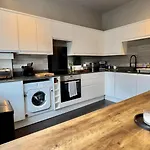 Haywra By Funished - Business - Relocating * هاروغايت