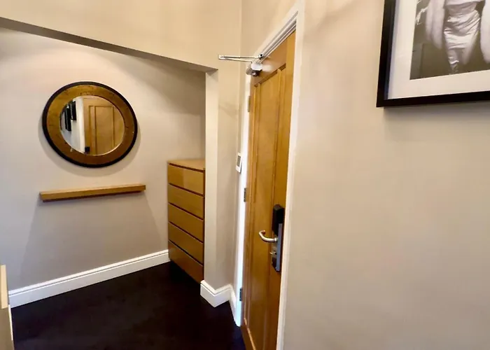 Haywra By Funished - Business - Relocating דירה *